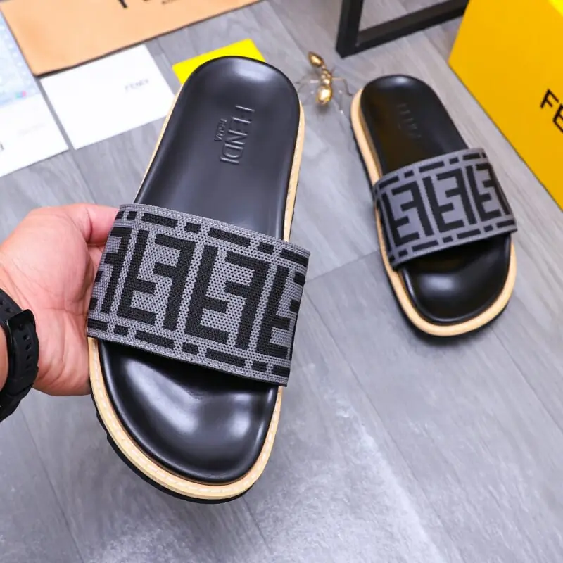 fendi chaussons pour homme s_12445264